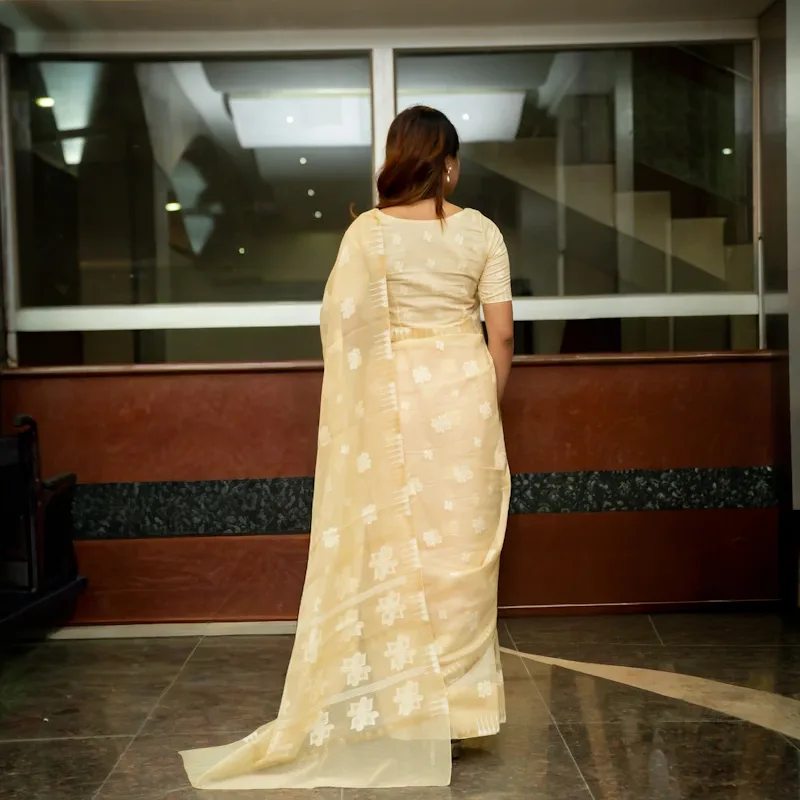 SON03474 copy - NUPI