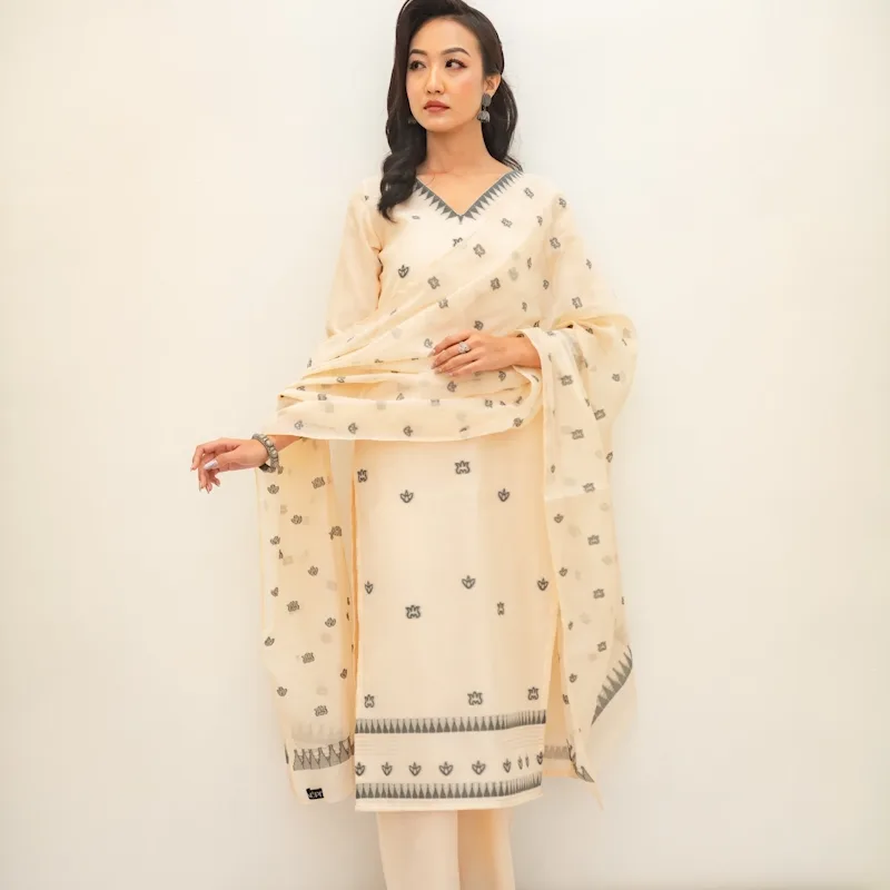 Quiet Classic — Fusion Three-Piece Set - Off-White & Grey