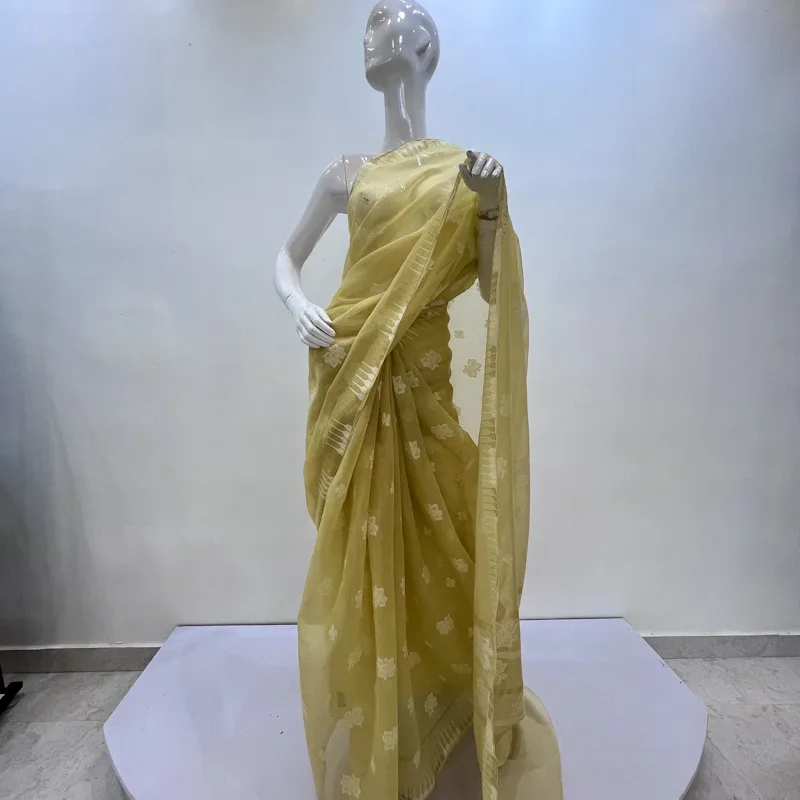 Thoibi Saree - Yellow - NUPI IMG 4146 - NUPI